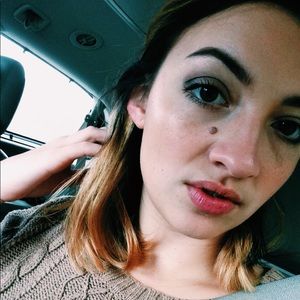 Meet your Posher, Sabrina